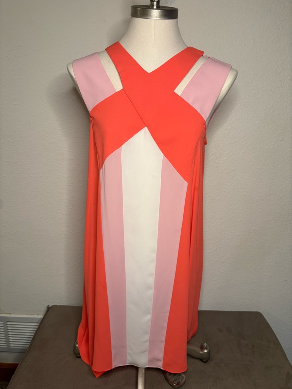 BCBGMAXAZRIA‎ Chantal Cocktail Party Crossover Neckline Pink Orange Dress Size S